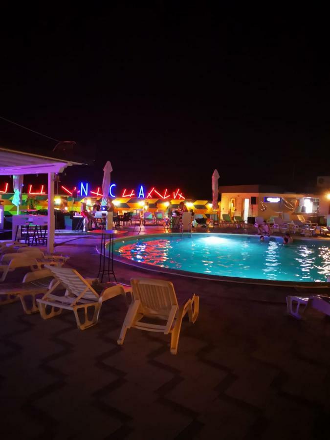 Hotel Euforia Lounge Šabac Extérieur photo